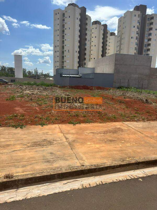 Terreno à venda no Reserva Centenária: 