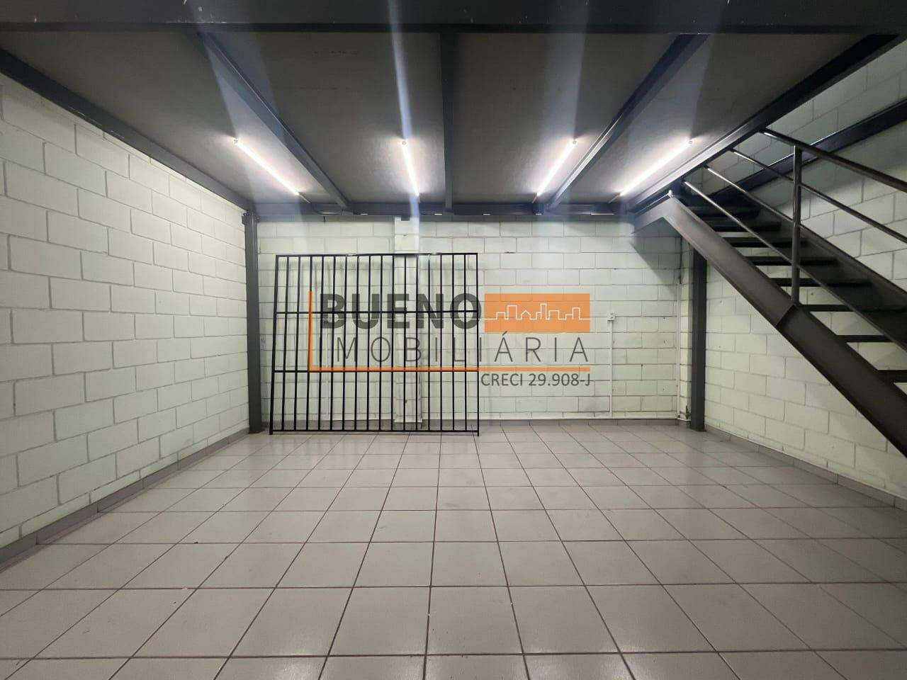 Salão para aluguel no Jardim Pérola: 