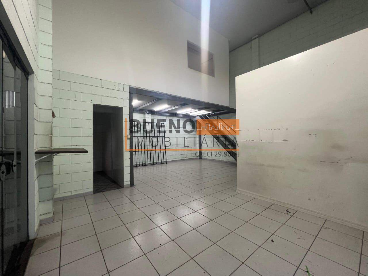 Salão para aluguel no Jardim Pérola: 