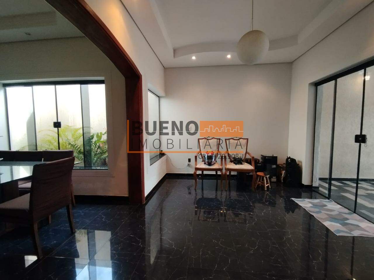 Casa à venda no Jardim Europa I: 