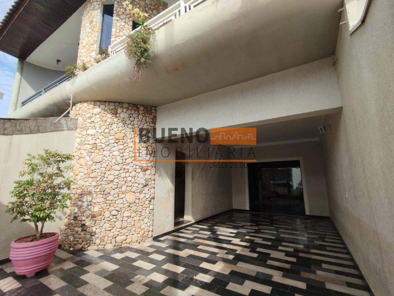 Casa à venda no Jardim Europa I: 