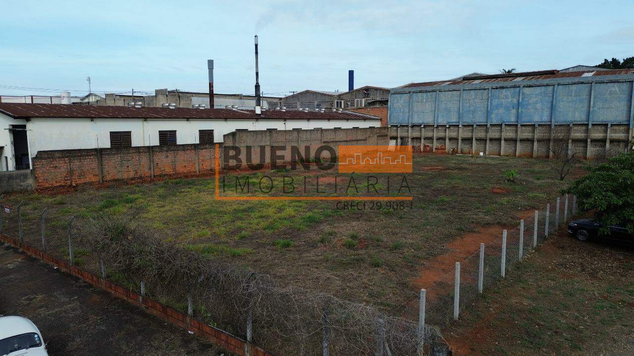 Terreno à venda no Cidade Industrial: 