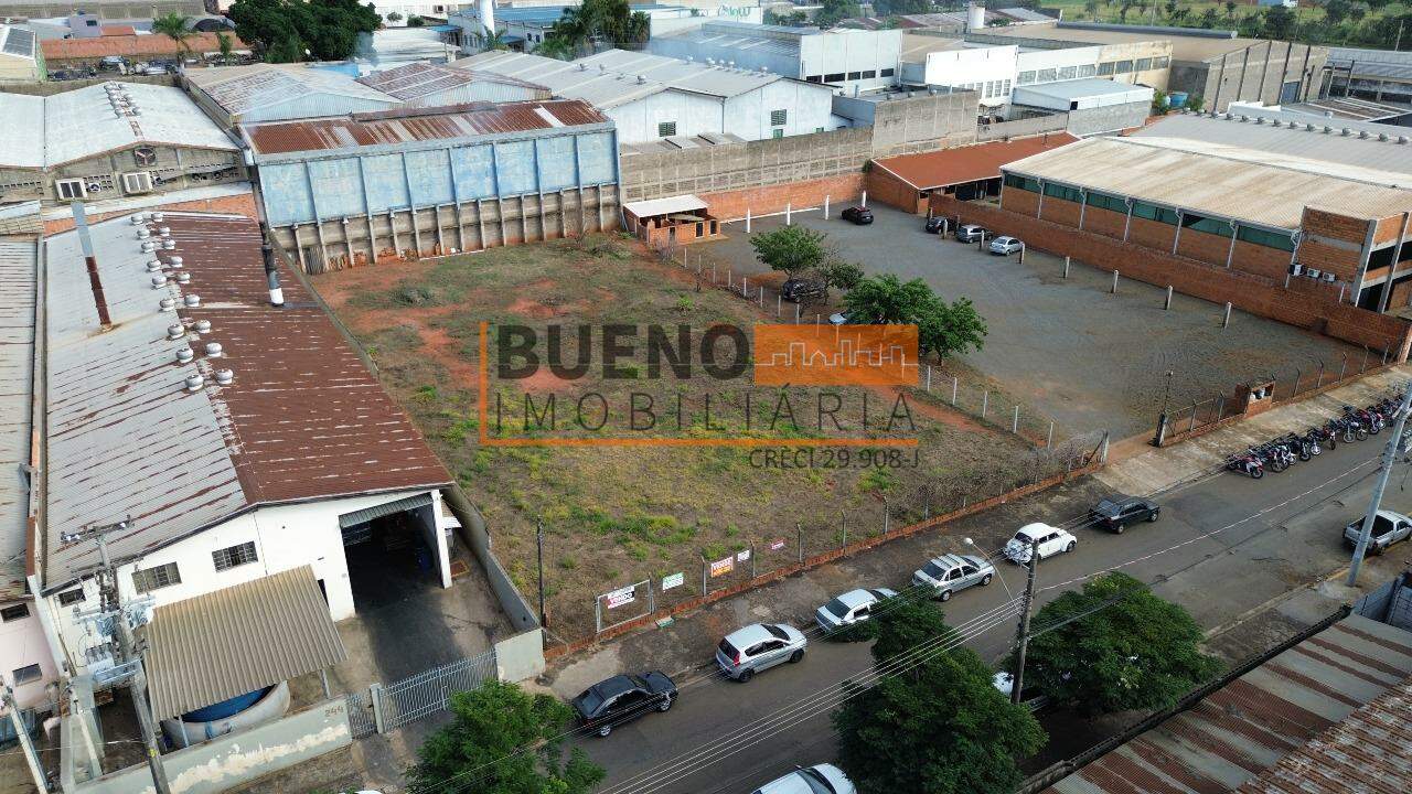 Terreno à venda no Cidade Industrial: 