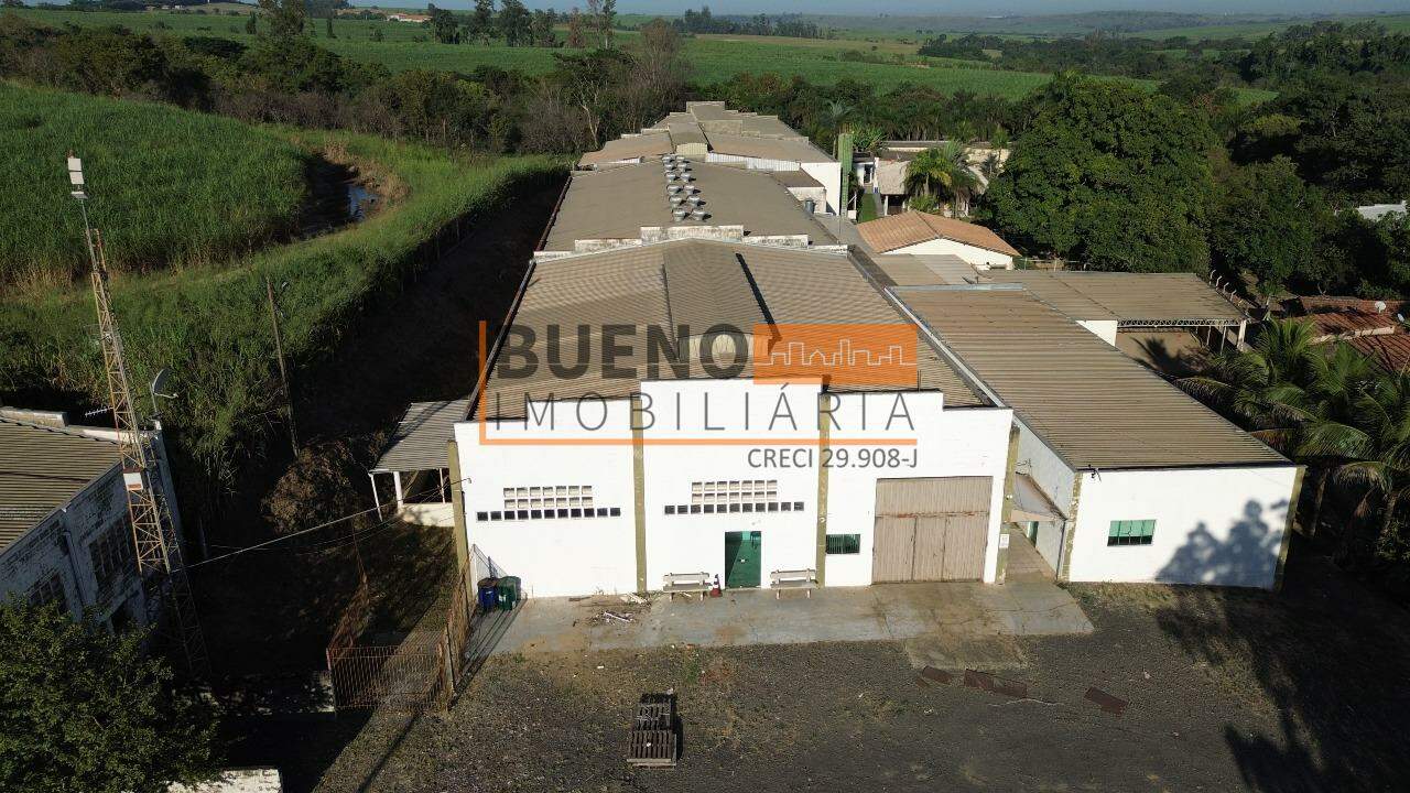 Barracão para aluguel no Bairro do Porto: 
