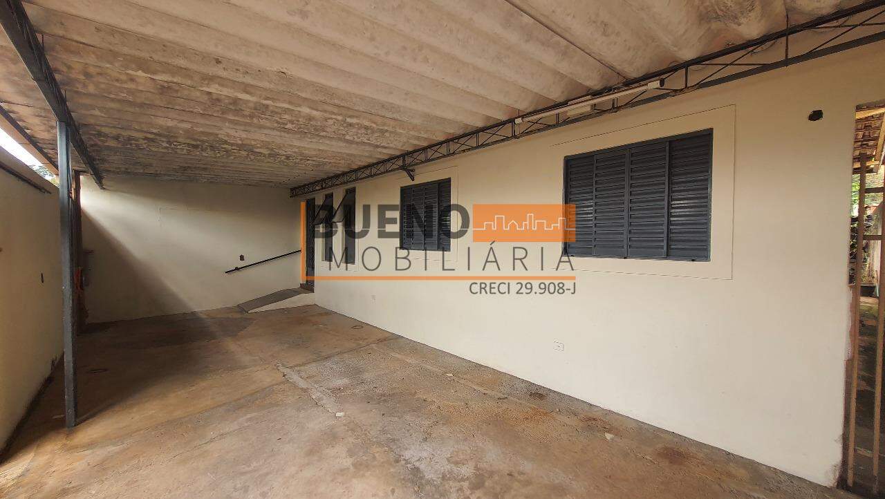 Casa à venda no Conjunto Habitacional Santa Terezinha: 