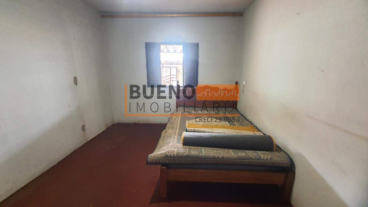 Casa à venda no Conjunto Habitacional Santa Terezinha: 