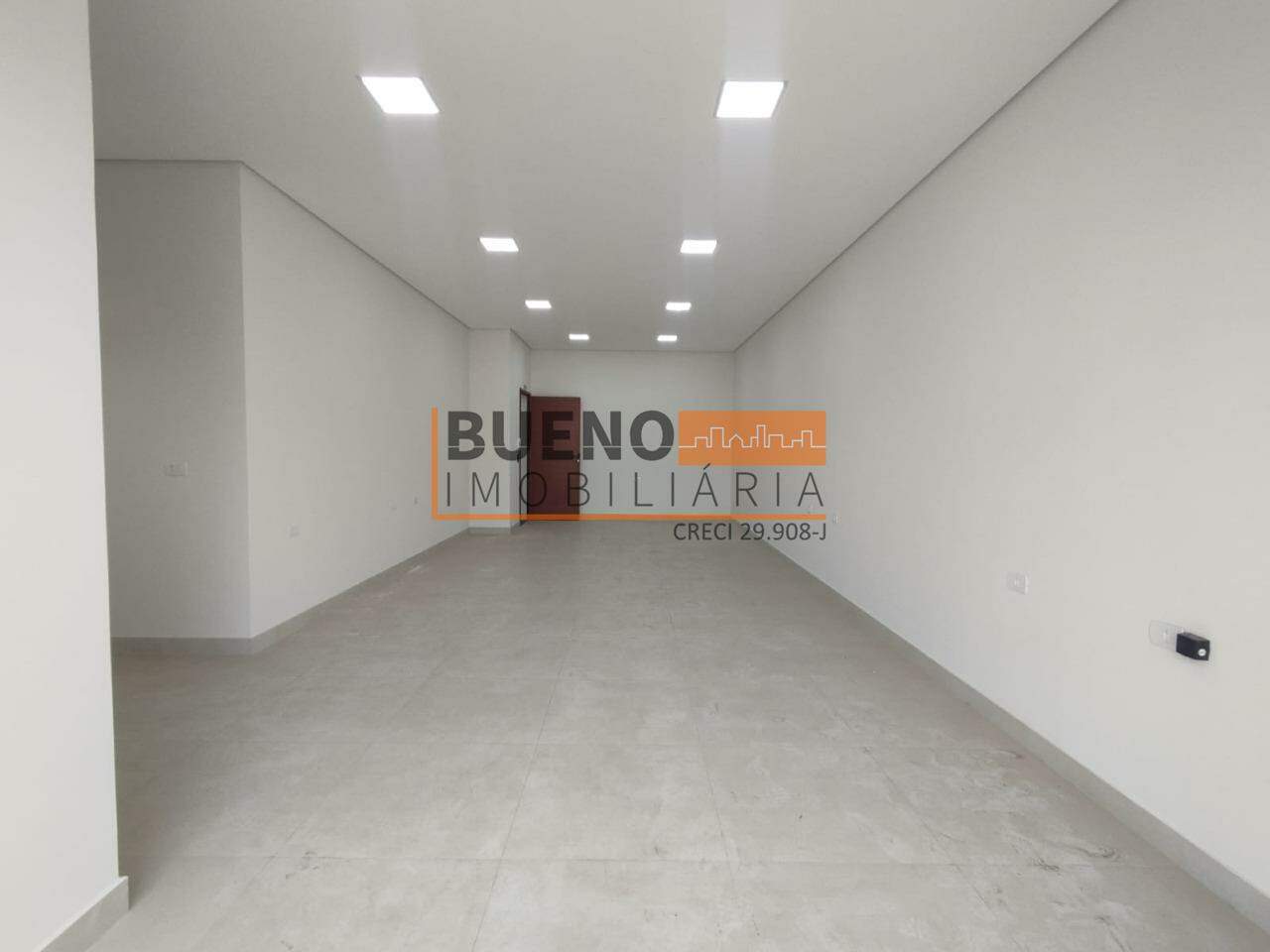 Sala para aluguel no Centro: 