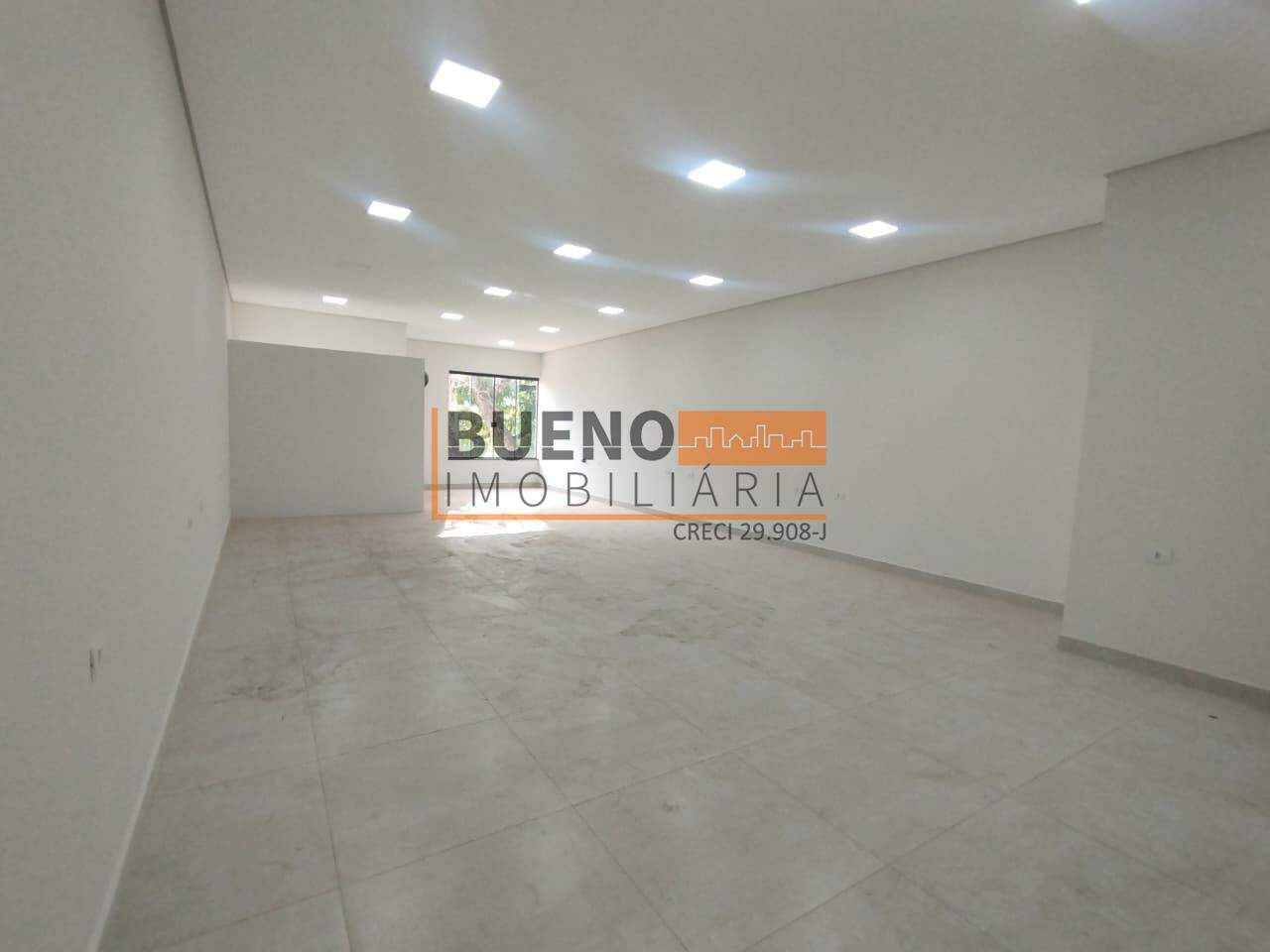 Sala para aluguel no Centro: 