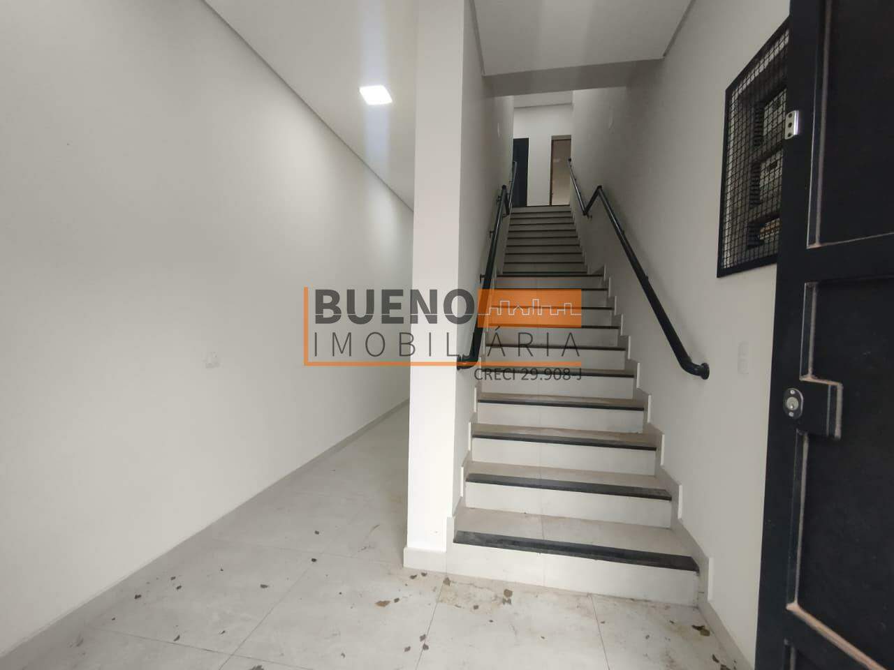 Sala para aluguel no Centro: 