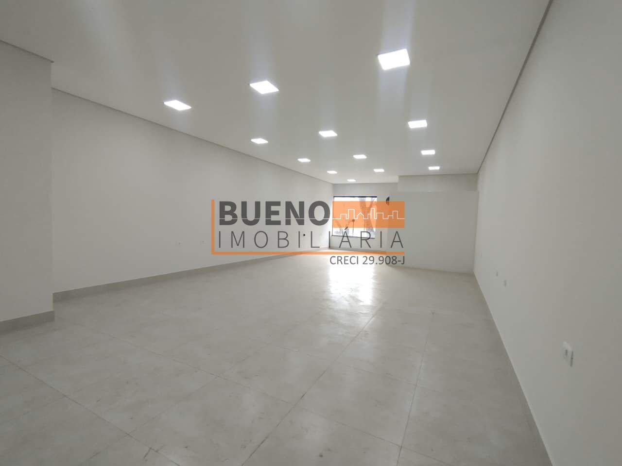 Sala para aluguel no Centro: 