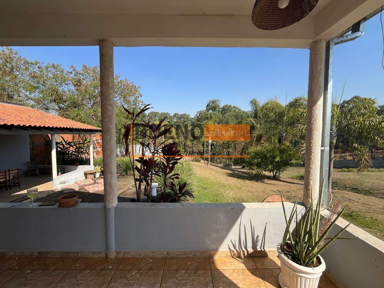 Chácara à venda no Conjunto Habitacional Santa Terezinha: 