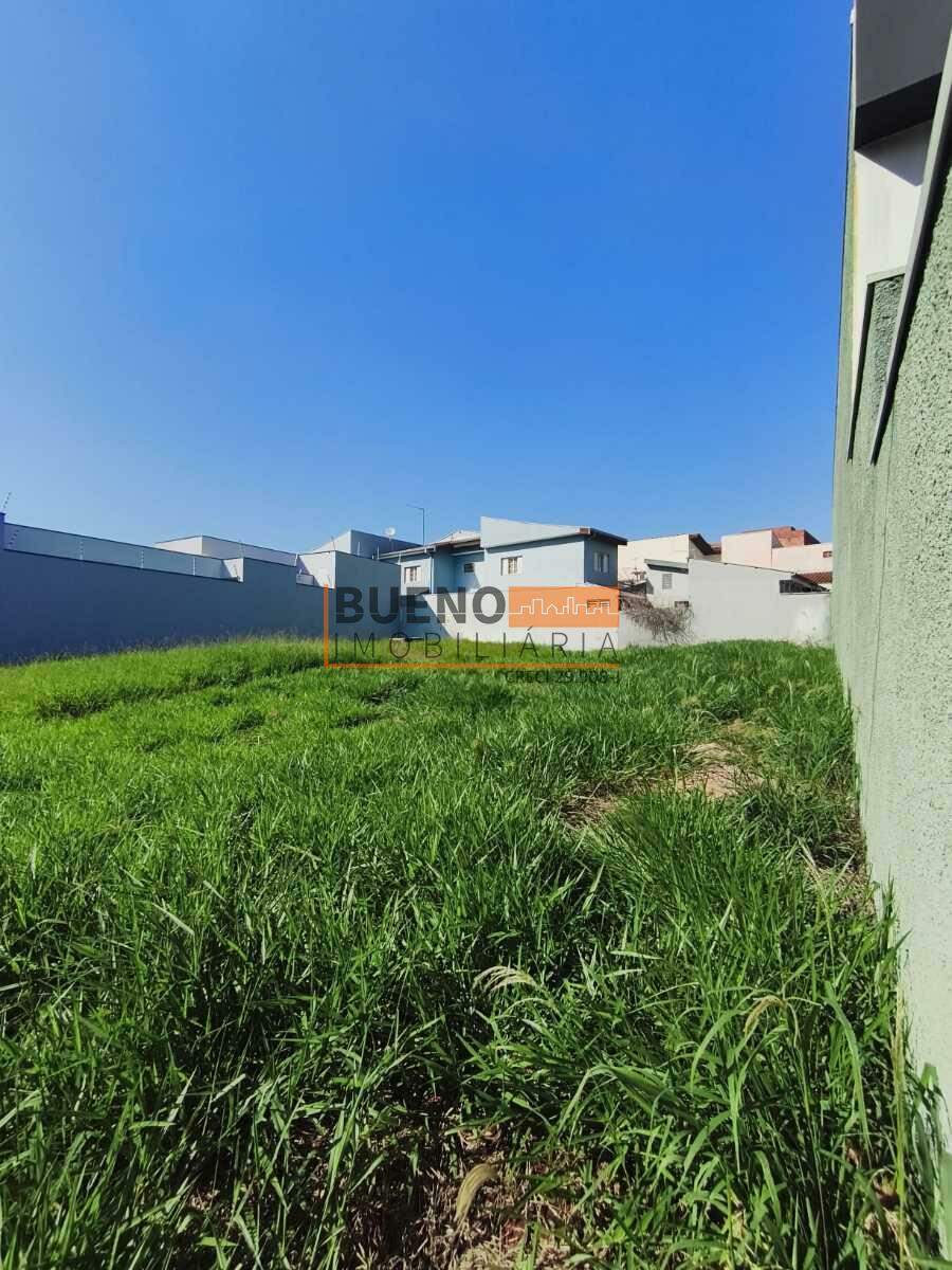 Terreno à venda no Jardim Fernando Mollon: 