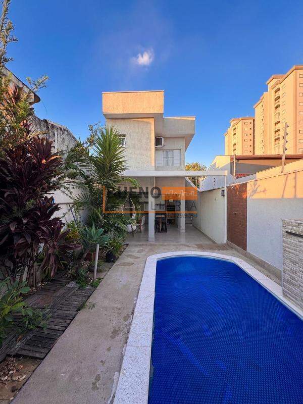 Casa à venda no Vila Santa Maria: 