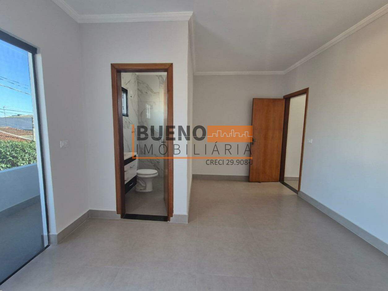 Casa à venda no Jardim Europa I: 