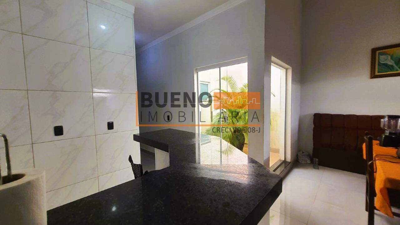 Casa à venda no Jardim Terra Azul: 
