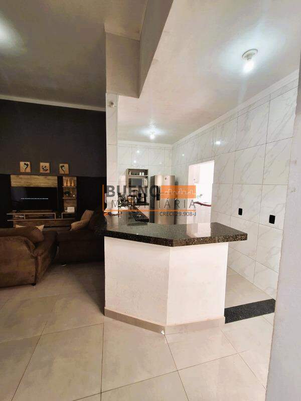 Casa à venda no Jardim Terra Azul: 