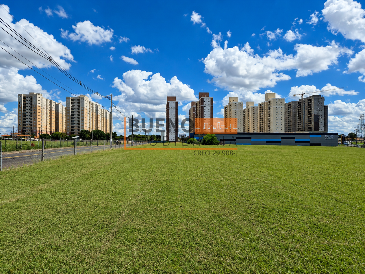 Terreno à venda no Parque Residencial Jaguari: 