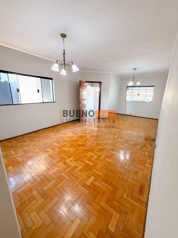 Casa à venda no Vila Cordenonsi: 