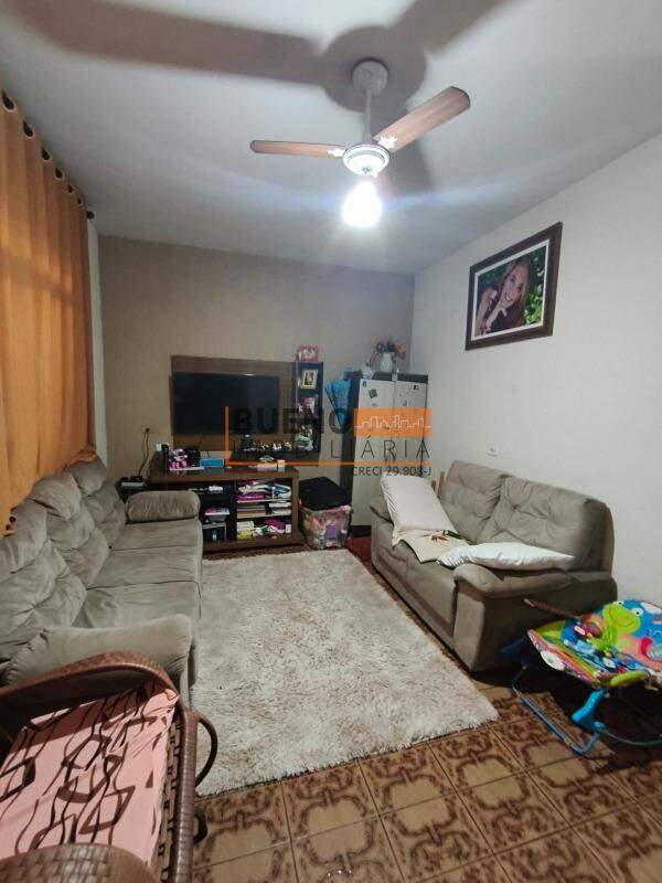 Casa à venda no Jardim Pérola: 