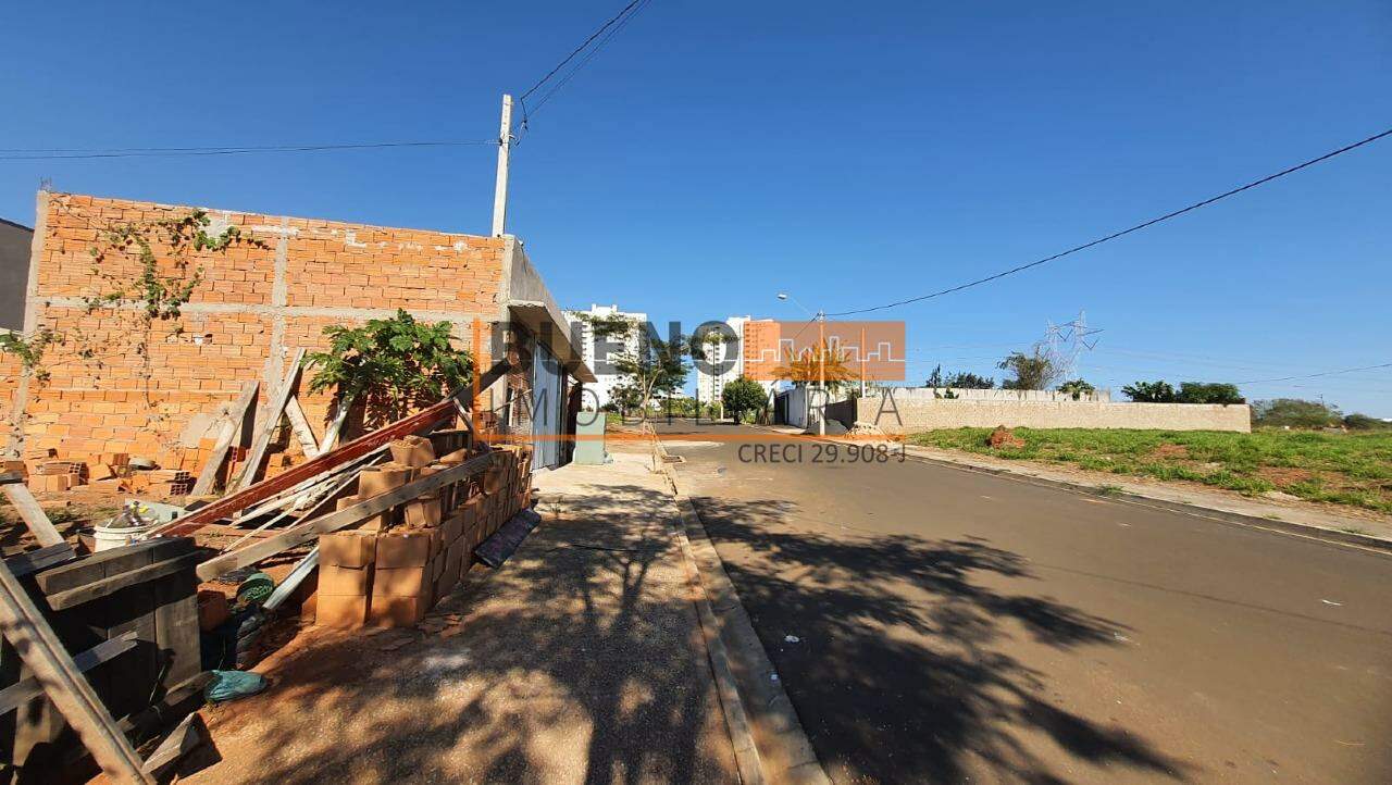 Terreno à venda no Jardim Alphacenter: 