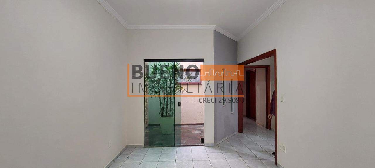 Casa para aluguel no Jardim Cândido Bertini: 