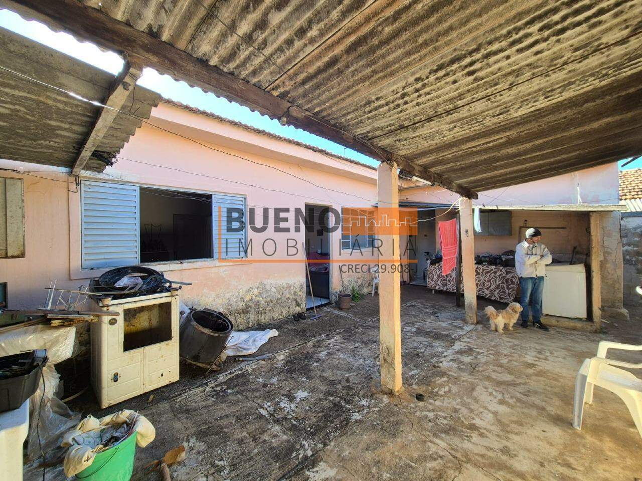 Casa à venda no Conjunto Habitacional Santa Terezinha: 