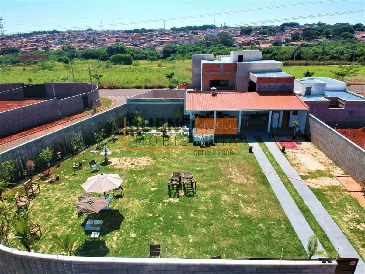 Terreno à venda no Jardim Alphacenter: 