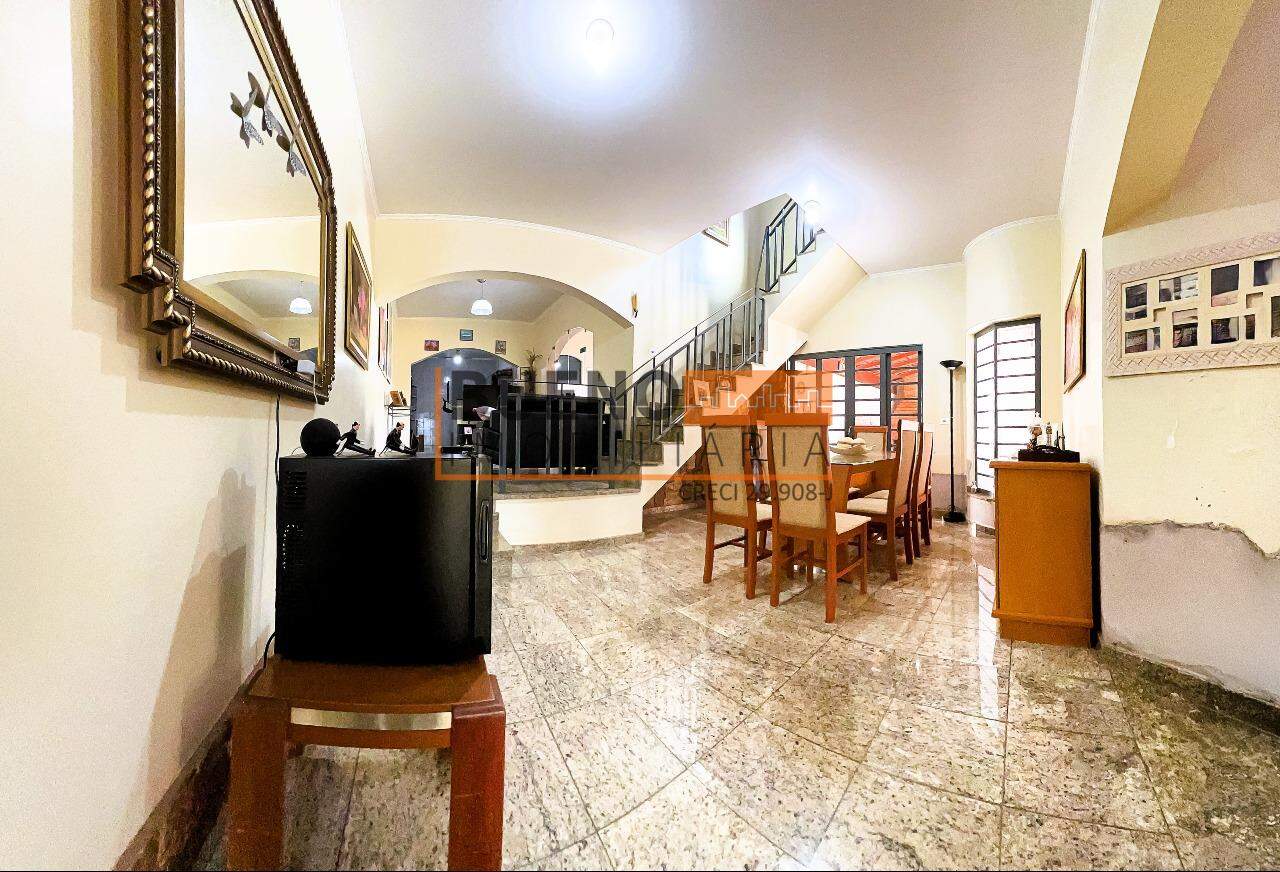 Casa à venda no Colina de Santa Bárbara: 