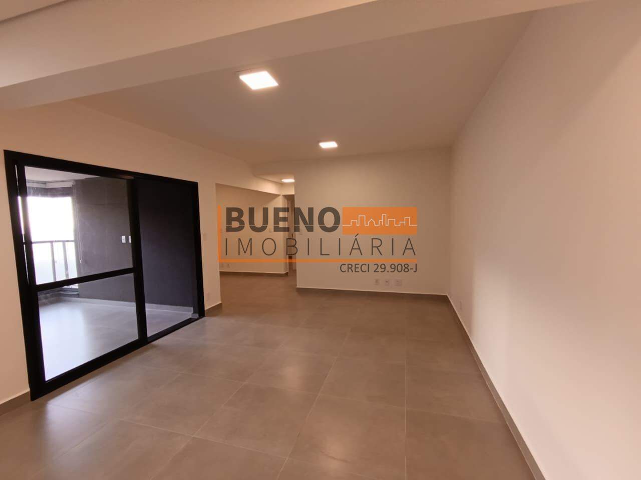 Apartamento à venda no Vila Cecchino: 