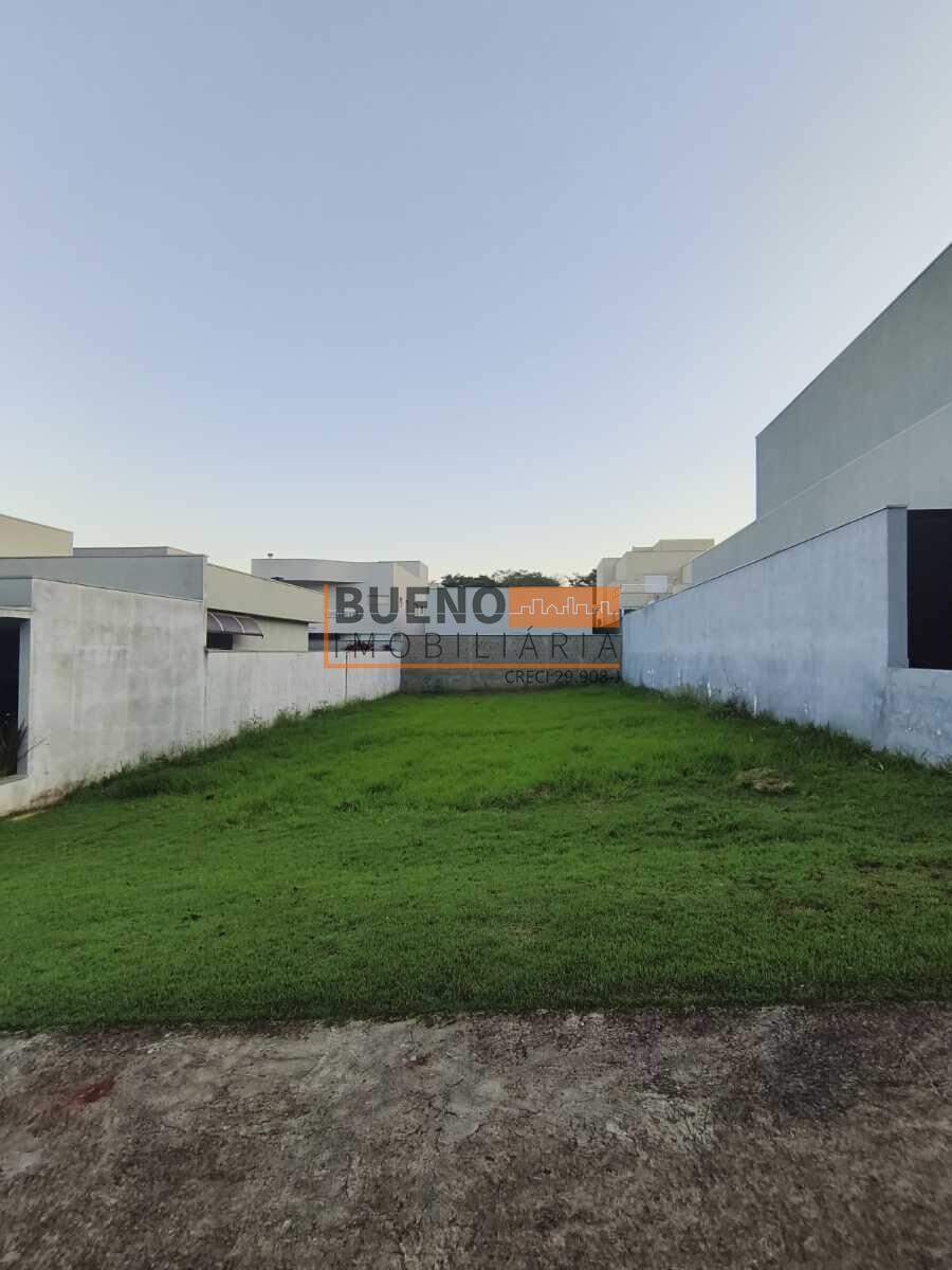 Terreno à venda no Residencial Mac Knight: 