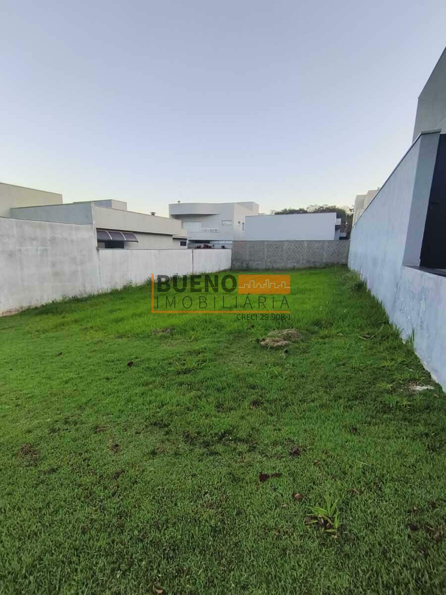 Terreno à venda no Residencial Mac Knight: 