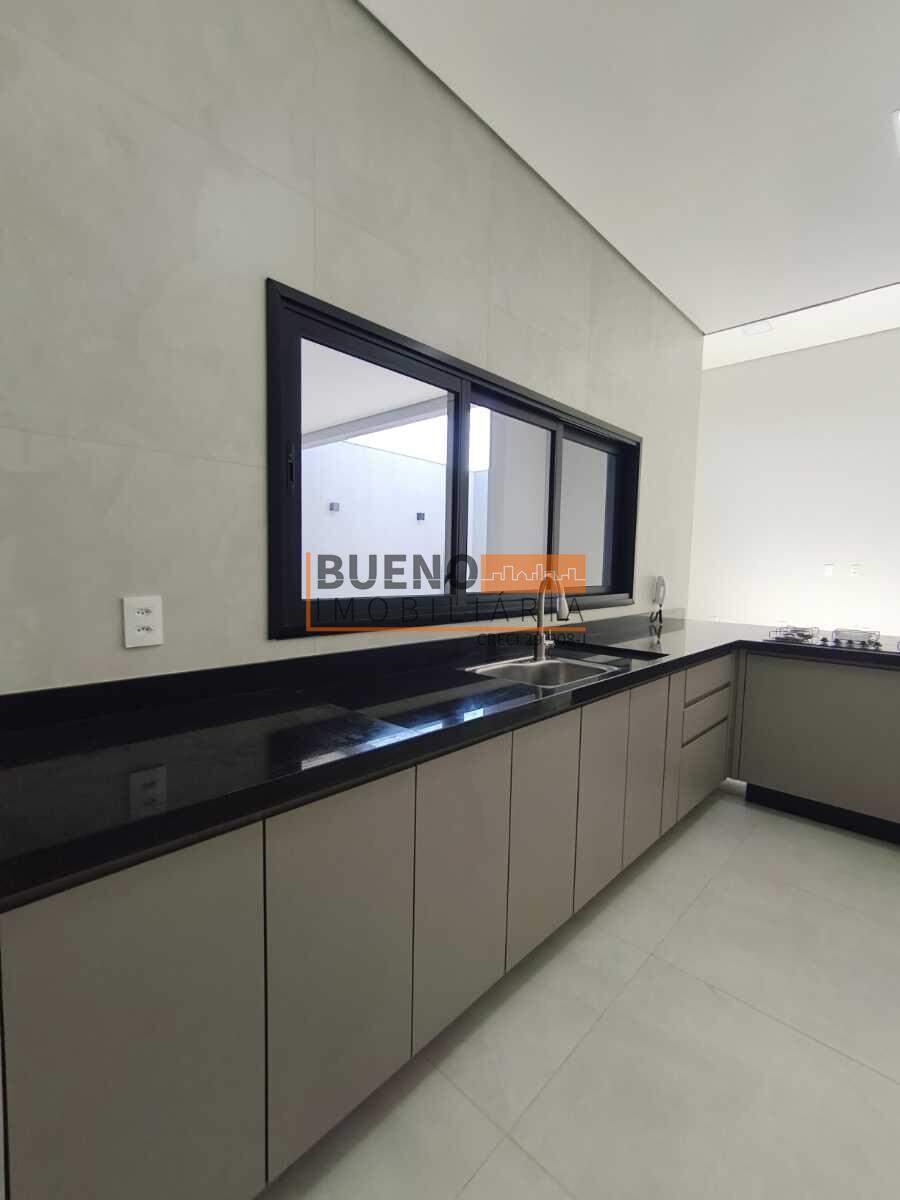 Casa à venda no Jardim Santa Luzia: 
