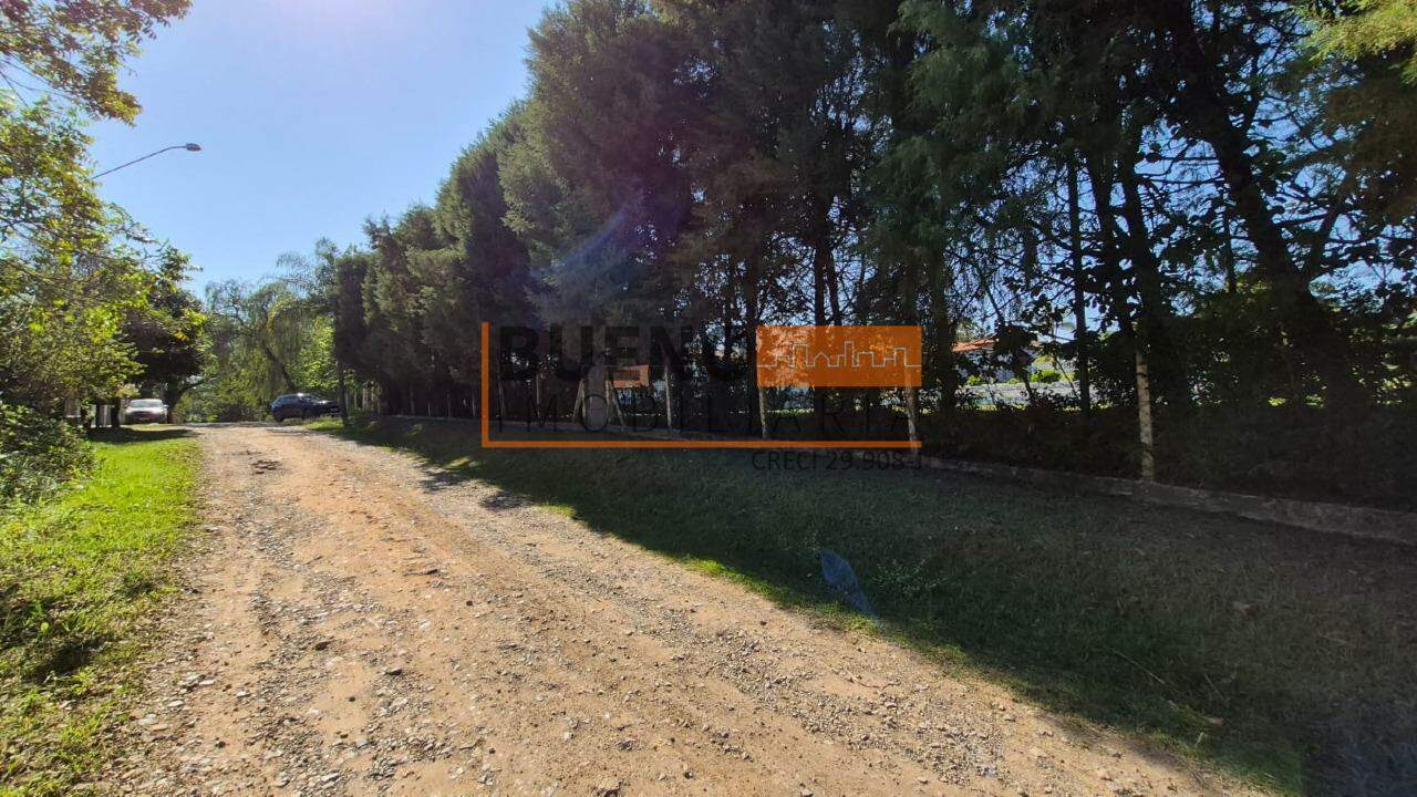 Chácara à venda no Vale das Cigarras: 