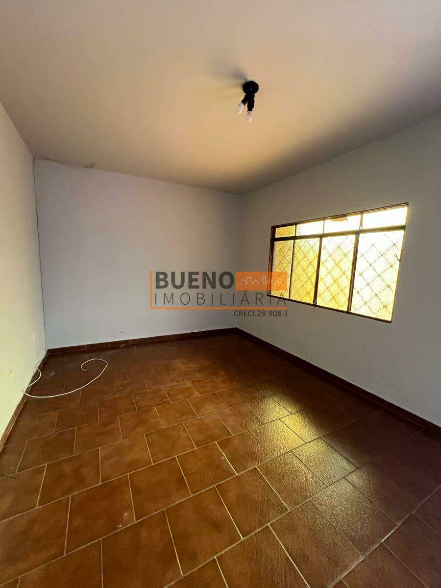 Casa para aluguel no Jardim Batagin: 