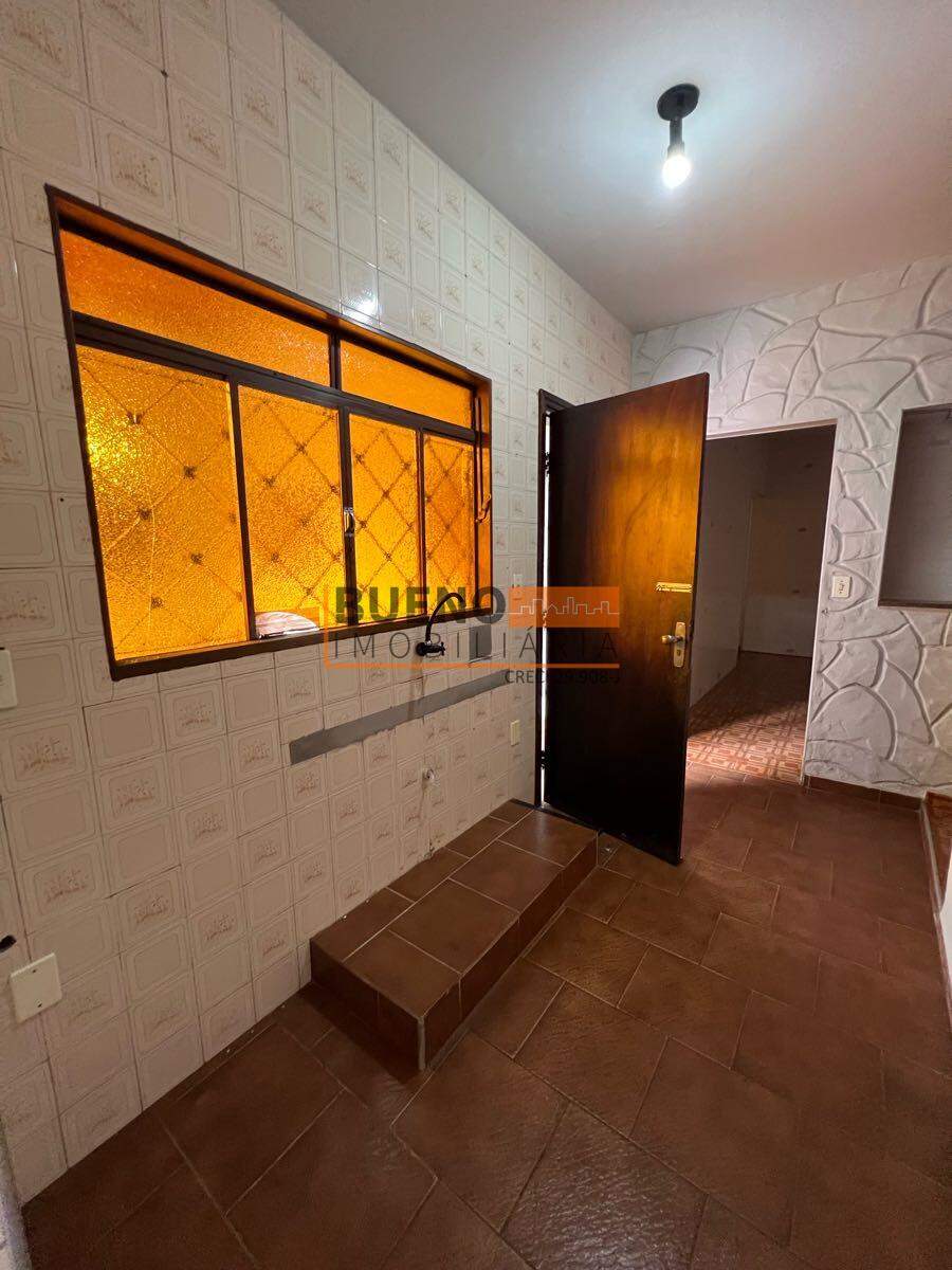Casa para aluguel no Jardim Batagin: 