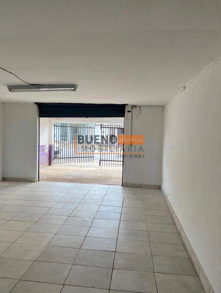 Salão para aluguel no Jardim Batagin: 