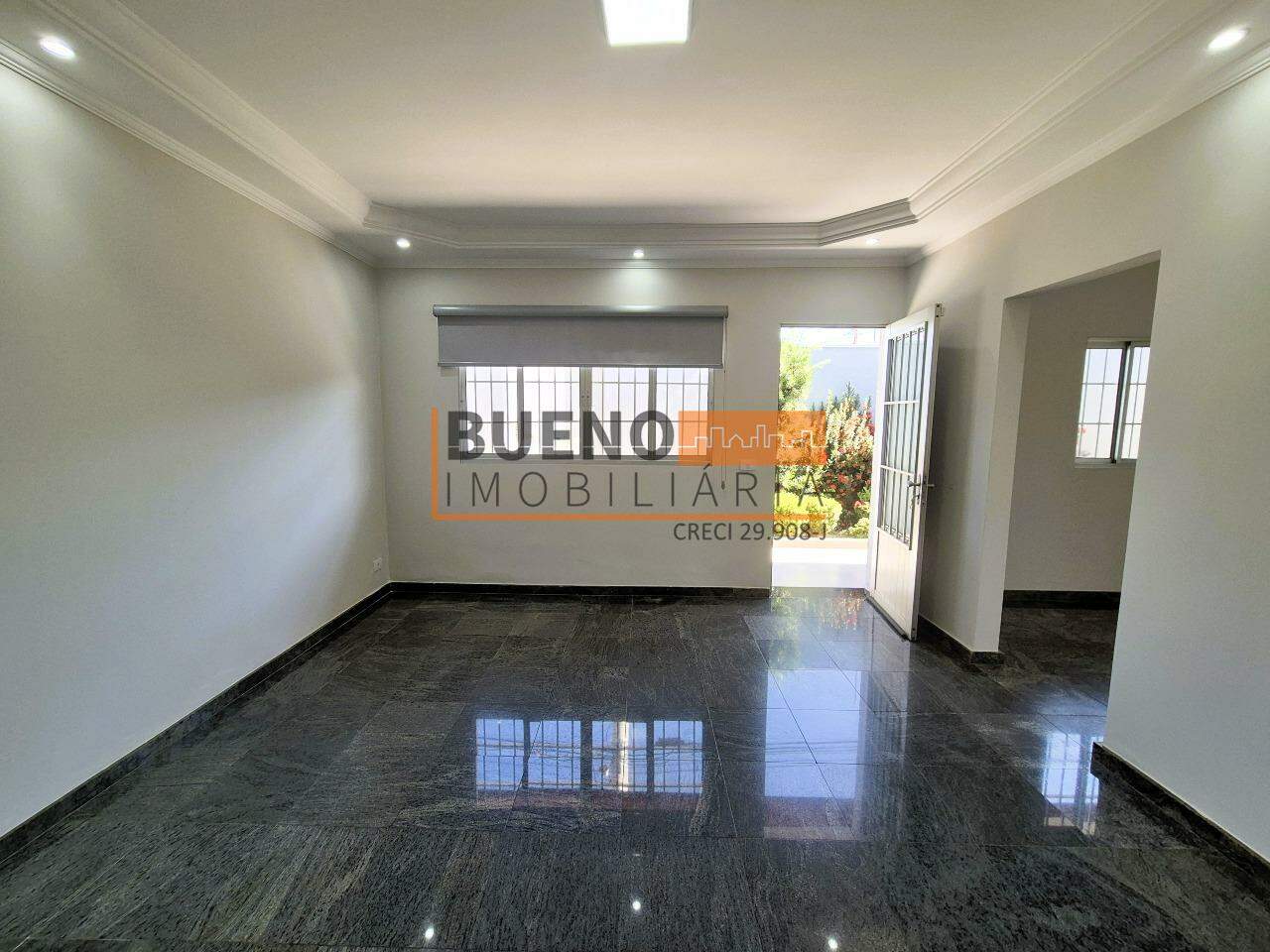 Casa para aluguel no Vila Grego: 