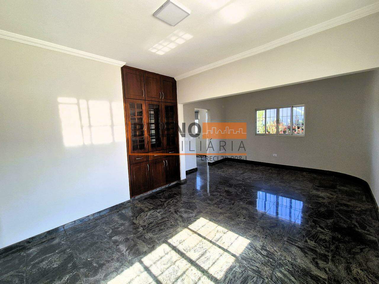 Casa para aluguel no Vila Grego: 