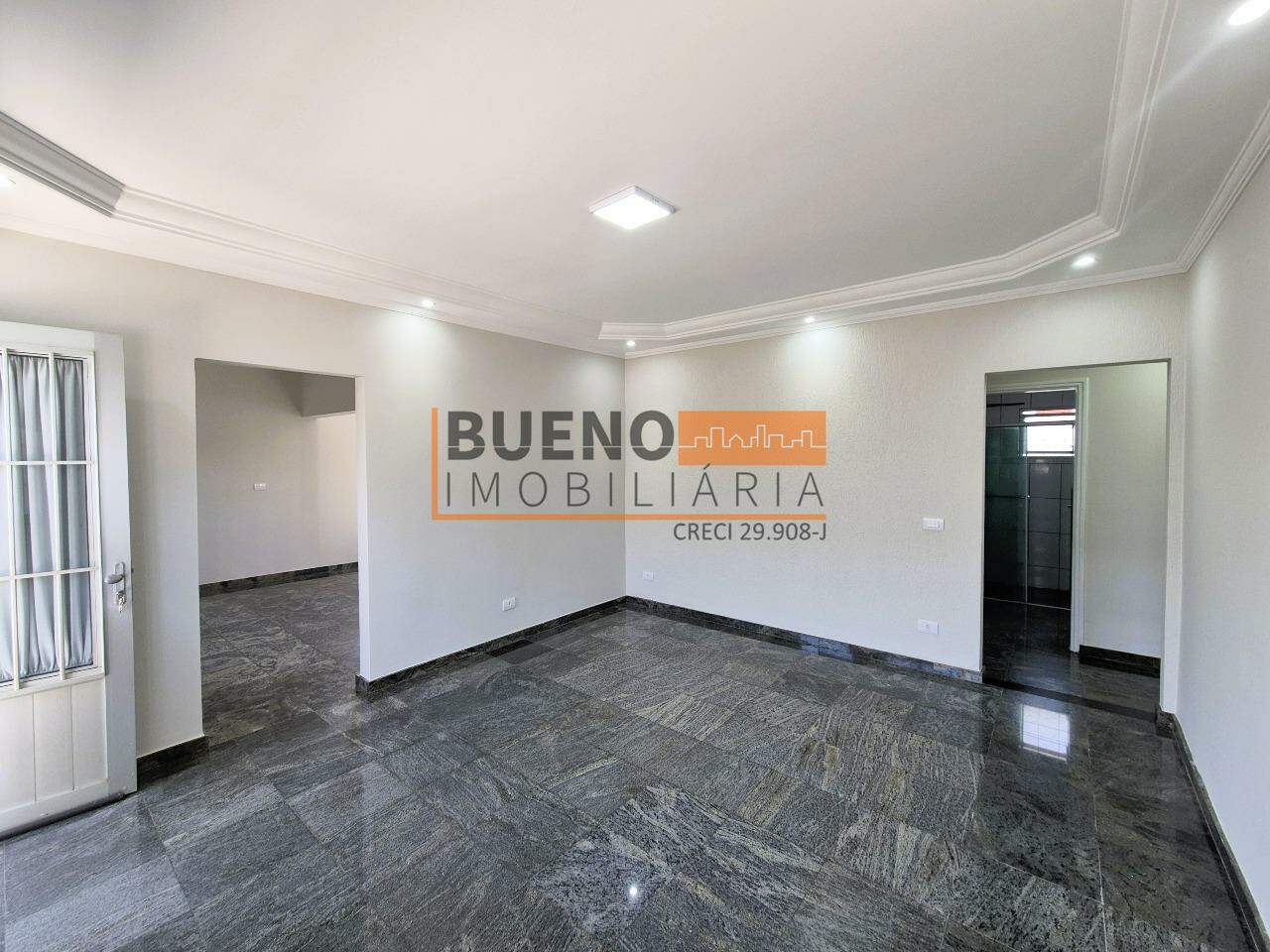 Casa para aluguel no Vila Grego: 