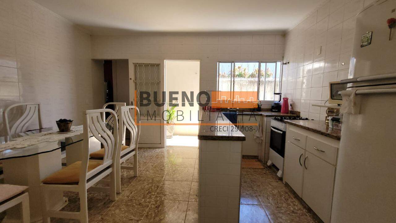 Casa à venda no Jardim Primavera: 