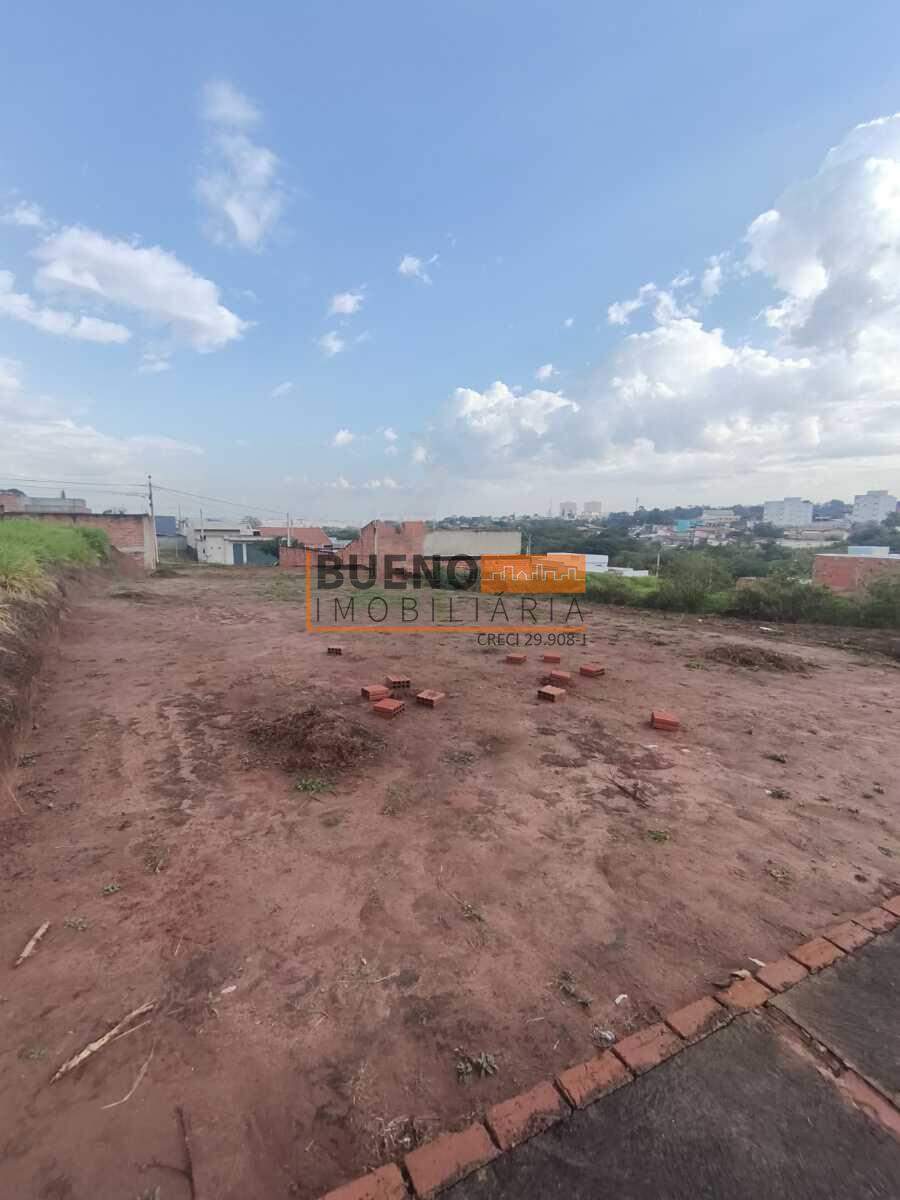 Terreno à venda no Jardim Aranha Oliveira: 