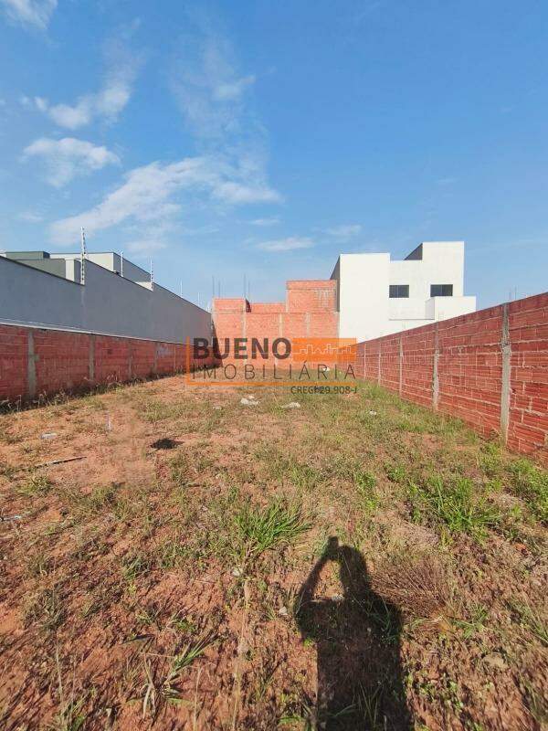 Terreno à venda no Jardim Aranha Oliveira: 