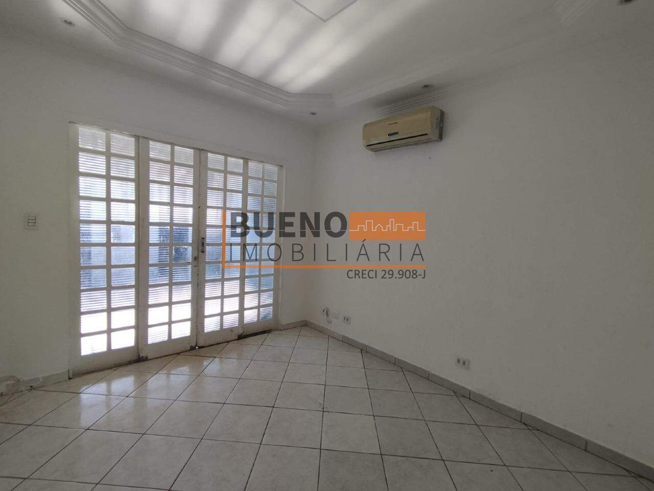 Casa para aluguel no Jardim Santa Rita de Cássia: 