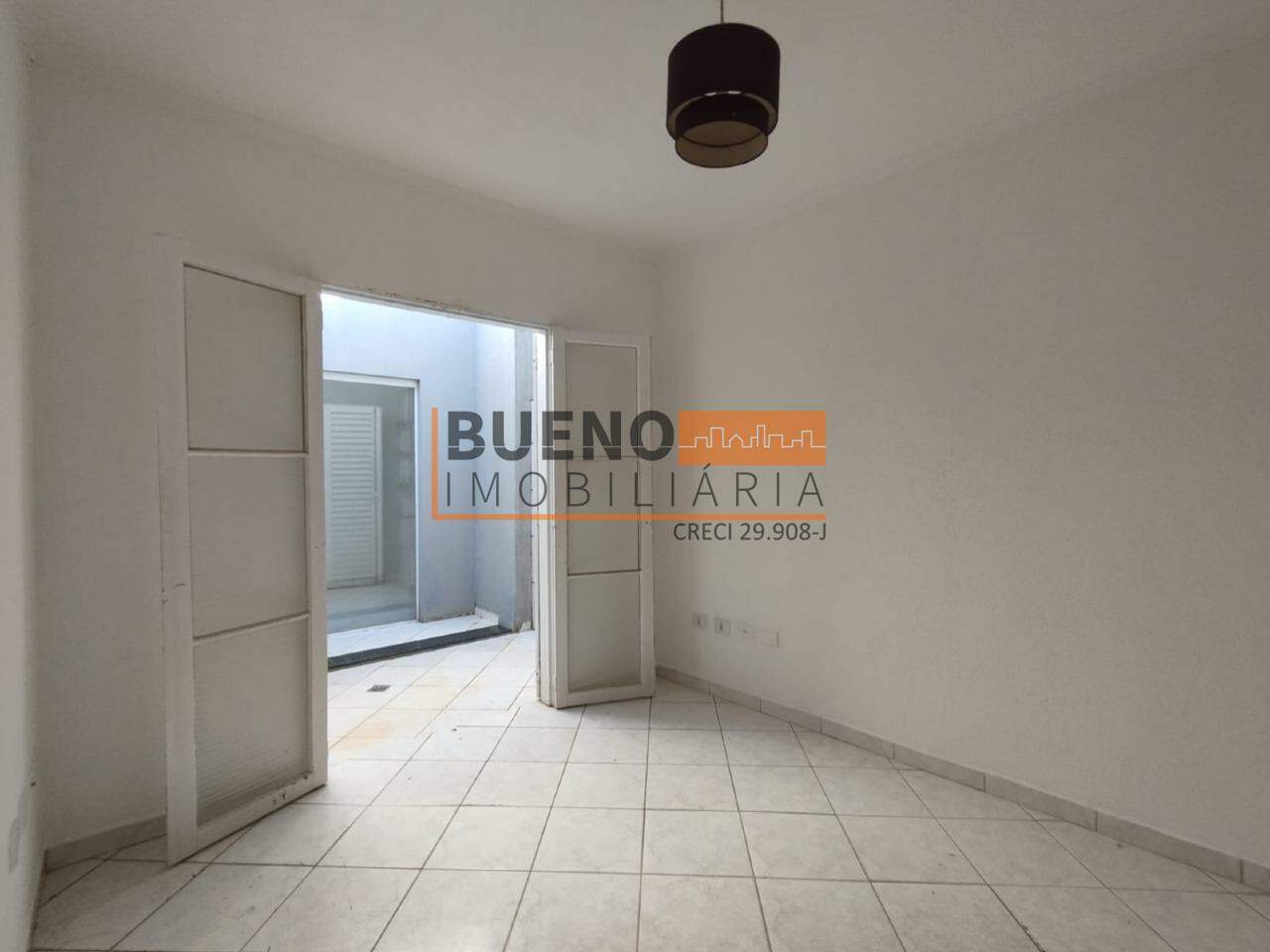 Casa para aluguel no Jardim Santa Rita de Cássia: 