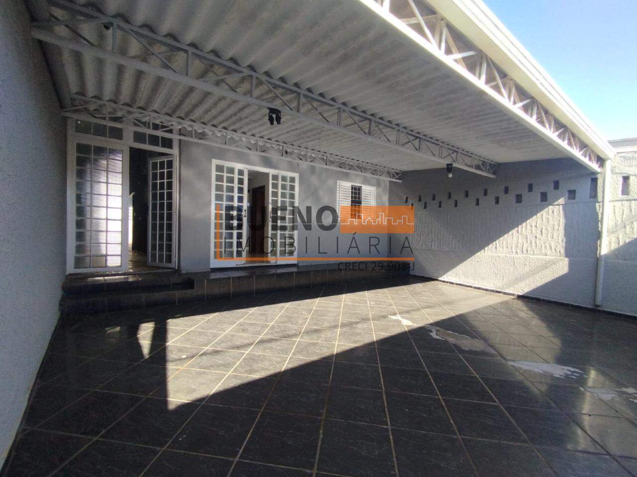 Casa para aluguel no Jardim Santa Rita de Cássia: 