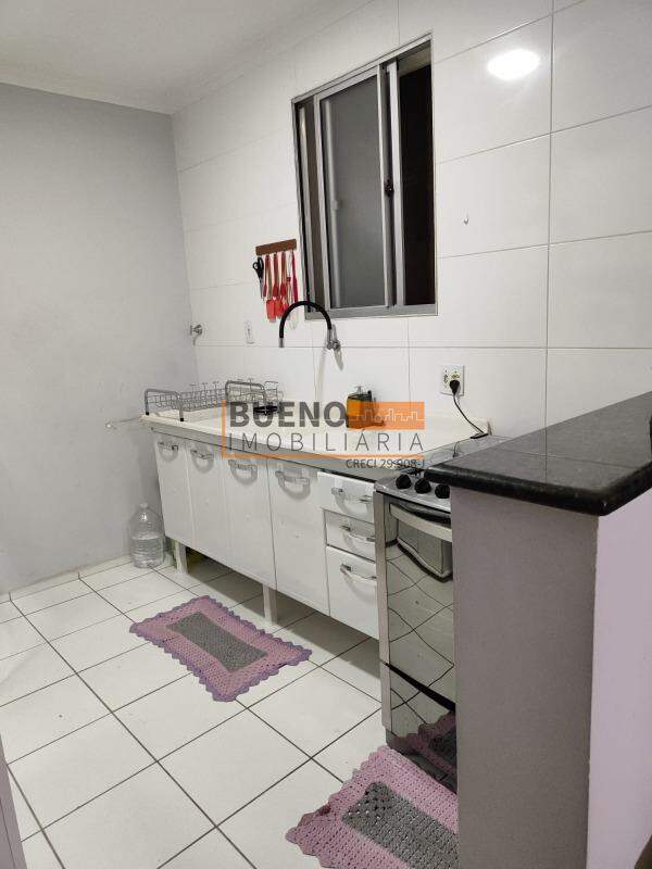 Apartamento à venda no Loteamento Industrial Machadinho: 