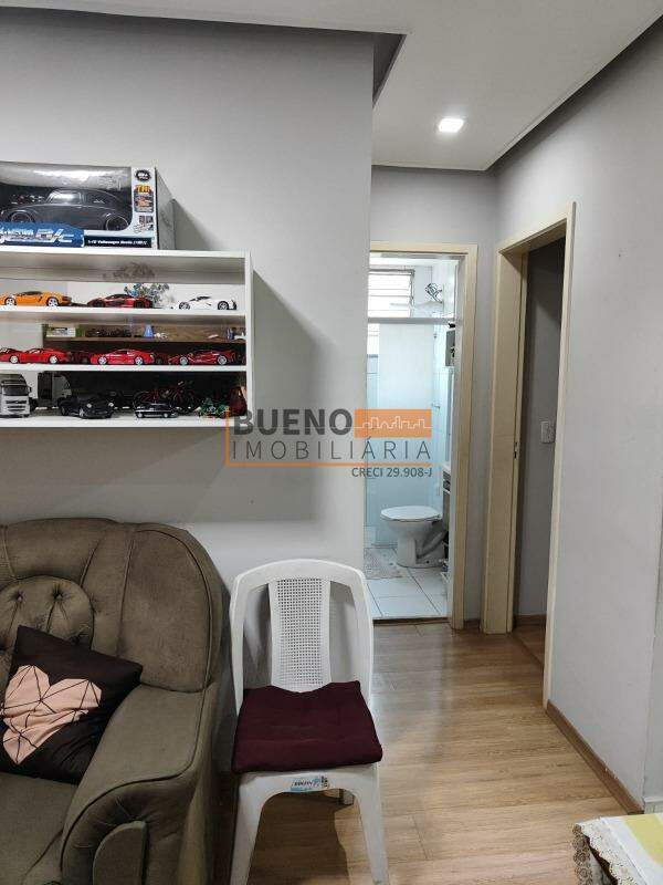Apartamento à venda no Loteamento Industrial Machadinho: 