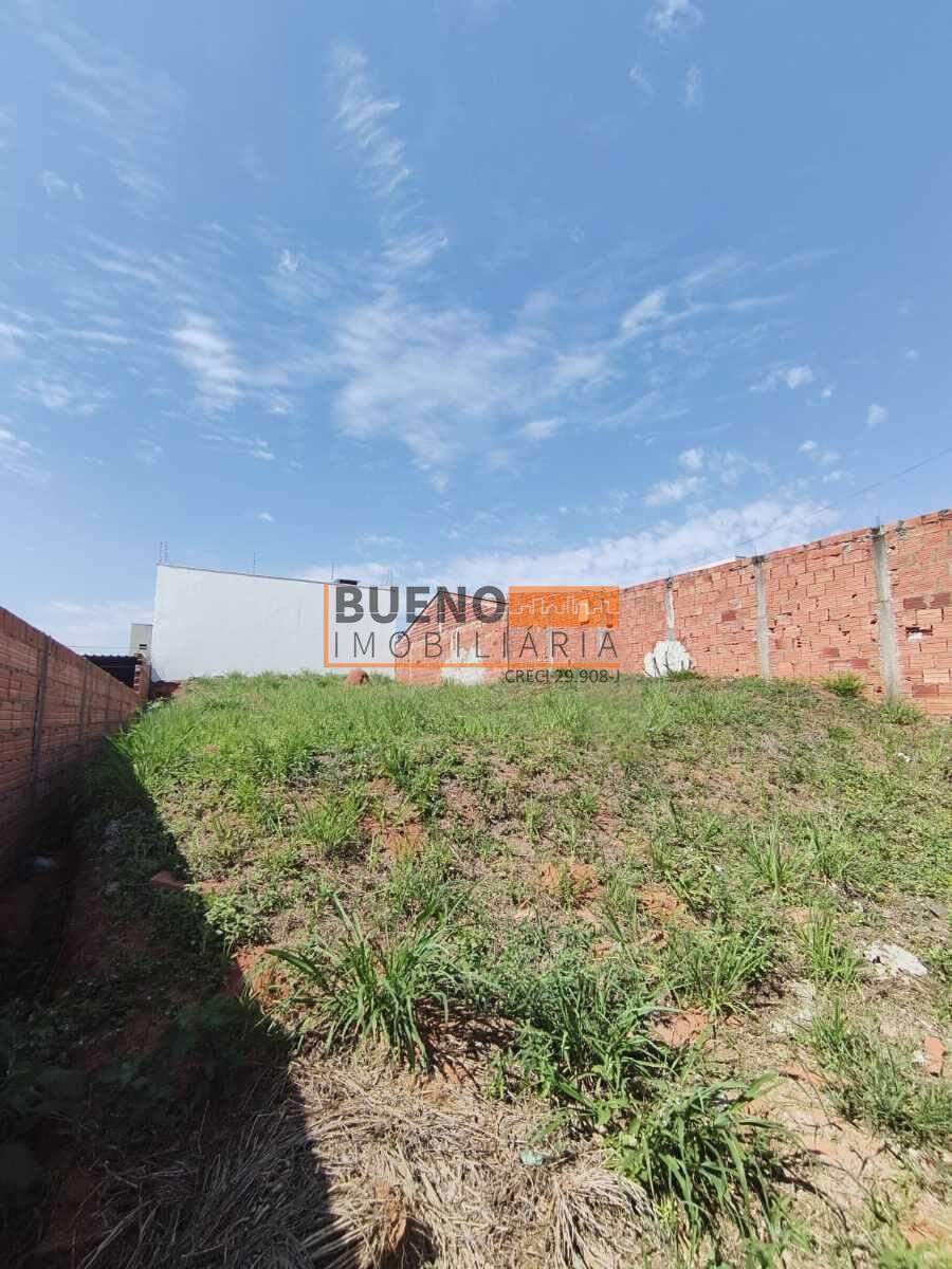 Terreno à venda no Jardim Aranha Oliveira: 