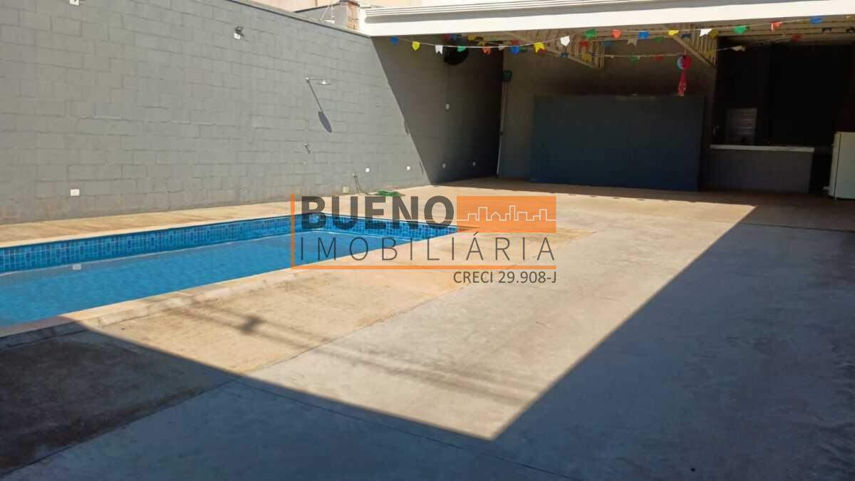 Área à venda no Jardim Aranha Oliveira: 
