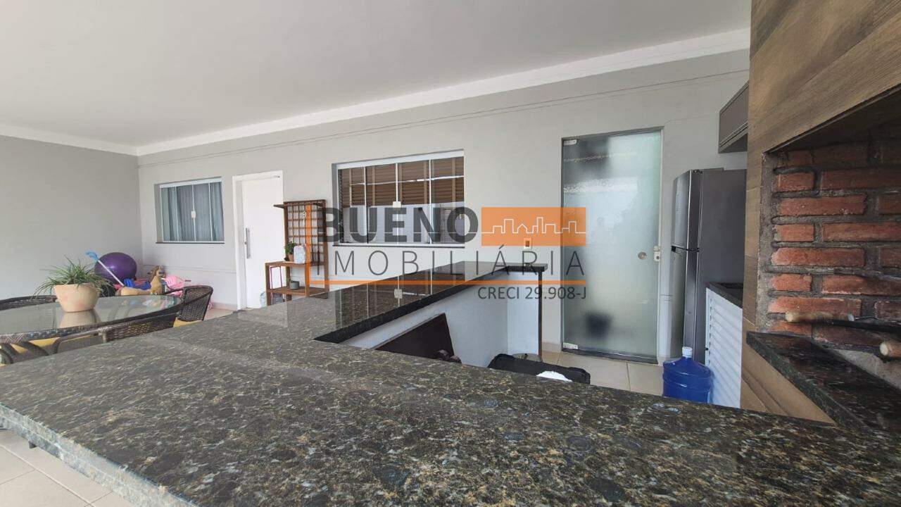 Casa à venda no Centro: 